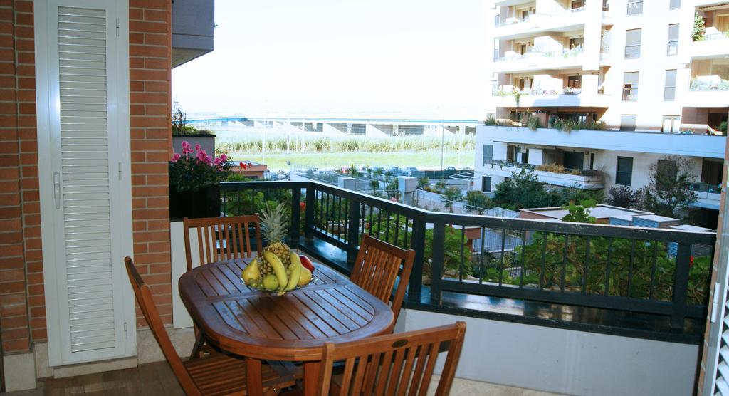 Catia Sweet Holiday 2 Fiumicino Bagian luar foto